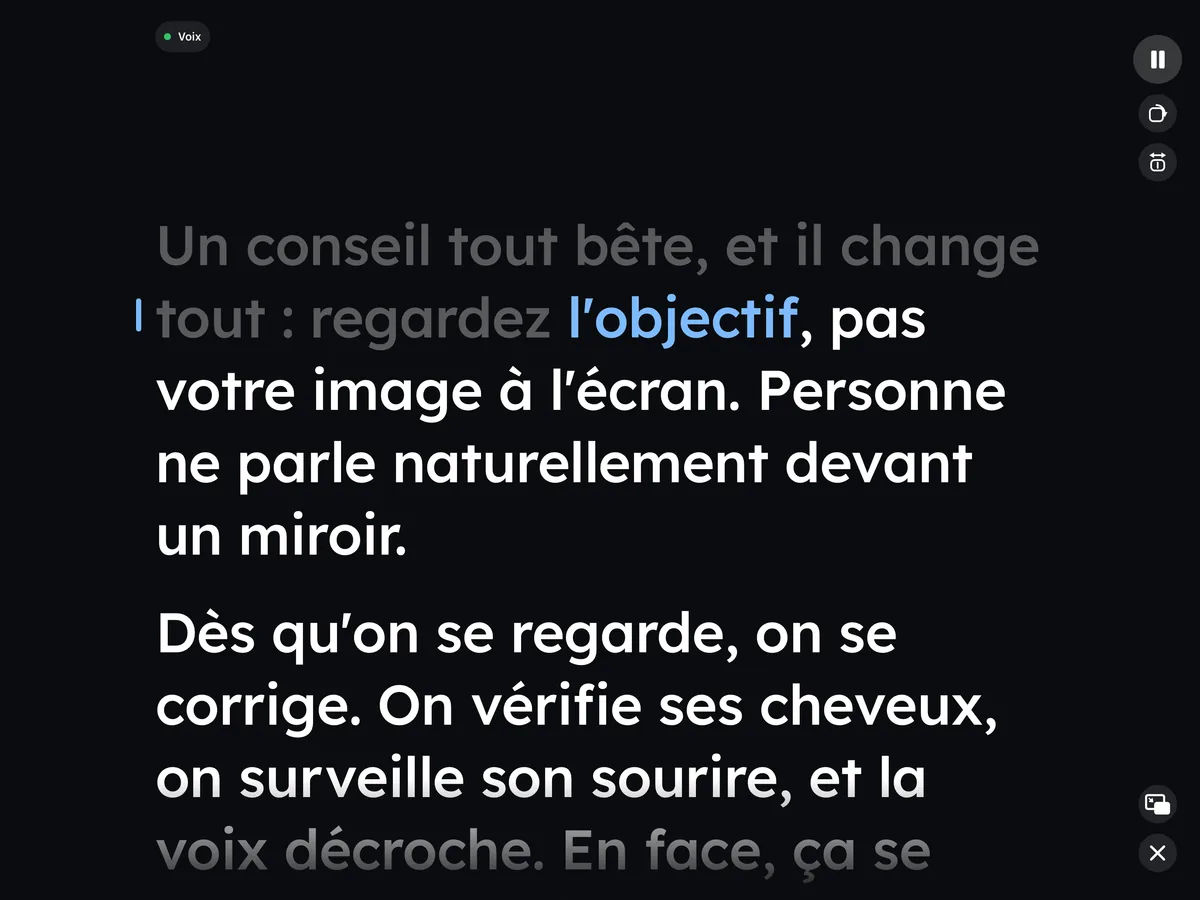 Wispim sur un iPad pendant une prise, avec le mot en cours de lecture en bleu